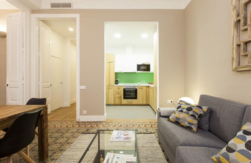 ברצלונה Aspasios Urquinaona Apartments מראה חיצוני תמונה
