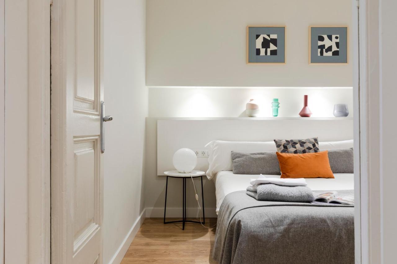 ברצלונה Aspasios Urquinaona Apartments מראה חיצוני תמונה