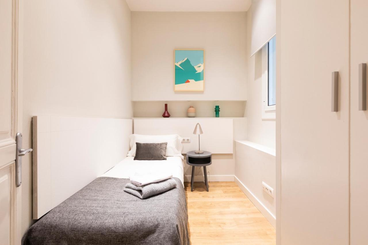 ברצלונה Aspasios Urquinaona Apartments מראה חיצוני תמונה